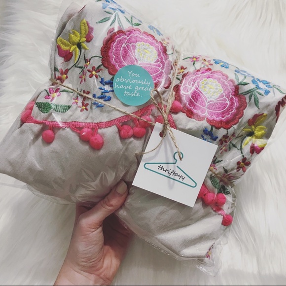 Hi, I’m Taylor! Nice to meet ya ☺️ - Picture 2 of 7